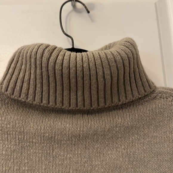 HM sweater - Picture 8 of 9